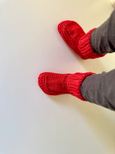 Load image into Gallery viewer, Knitted Booties