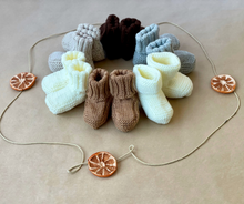 Load image into Gallery viewer, Knitted Booties