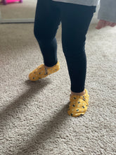 Load image into Gallery viewer, Bee - Organic Cotton Baby Shoes