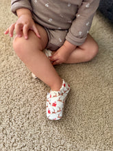 Load image into Gallery viewer, Reindeer Ride - Organic Cotton Baby Shoes
