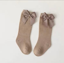Load image into Gallery viewer, Classic Bow Knee-High Socks
