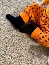 Load image into Gallery viewer, Knitted Booties
